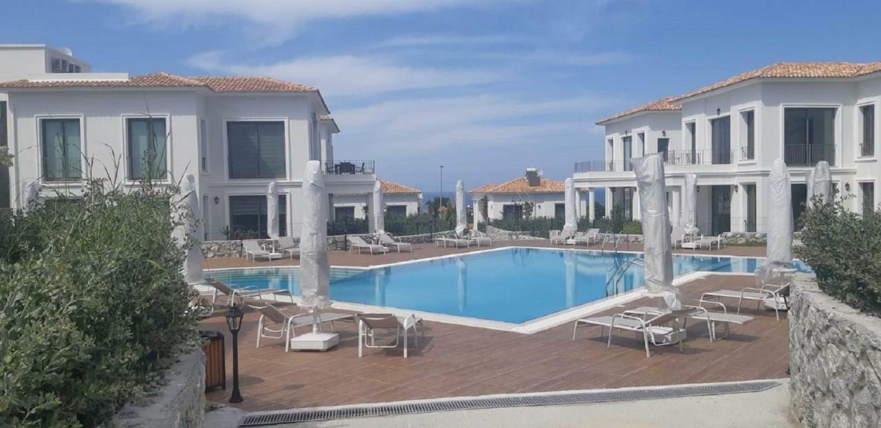 Hôtel Kani Akansu Caddesi Kibris Town Houses Karavas à Kyrenia  Extérieur photo