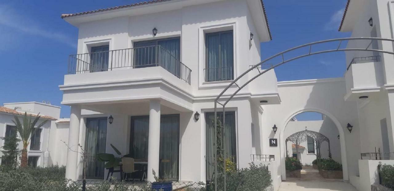 Hôtel Kani Akansu Caddesi Kibris Town Houses Karavas à Kyrenia  Extérieur photo