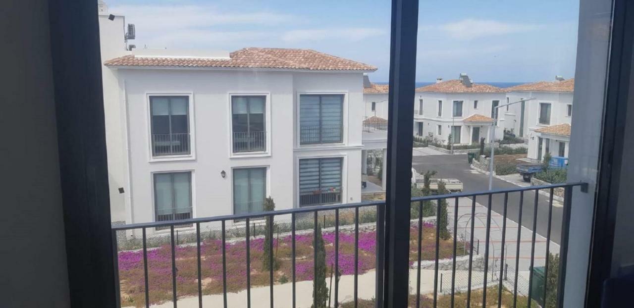 Hôtel Kani Akansu Caddesi Kibris Town Houses Karavas à Kyrenia  Extérieur photo